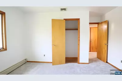 538 Hillside Street 2 #2, Ridgefield, NJ 07657 - Photo 15