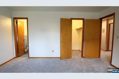 538 Hillside Street 2 #2, Ridgefield, NJ 07657 - Photo 7
