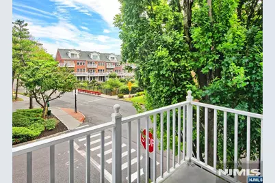 263 Halfmoon Court, West New York, NJ 07093 - Photo 9