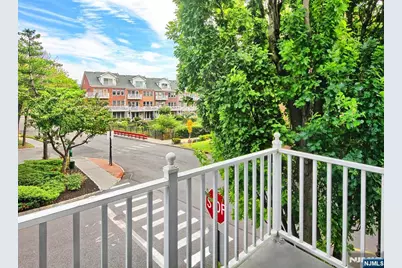 263 Halfmoon Court, West New York, NJ 07093 - Photo 9