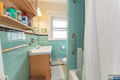 253 Merrison Street, Teaneck Township, NJ 07666 - Photo 15