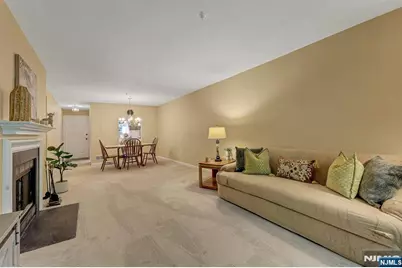 505 Mark Twain Way, Mahwah, NJ 07430 - Photo 3