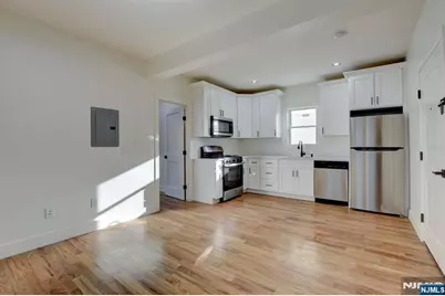 135 Forest Street 1R #1R, Montclair, NJ 07042 - Photo 5