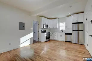 135 Forest Street 1R, Montclair, NJ 07042 - Photo 5