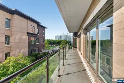 100 Eton Row 302 #302, Weehawken, NJ 07086 - Photo 9