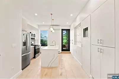 85 Union Street 2nd Floor #2nd Floor, Jersey City, NJ 07304 - Photo 3