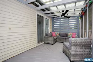 212 Washington Ave, Elmwood Park, NJ 07407 - Photo 17