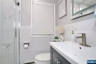 212 Washington Ave, Elmwood Park, NJ 07407 - Photo 13