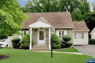 212 Washington Avenue, Elmwood Park, NJ 07407 - Photo 1