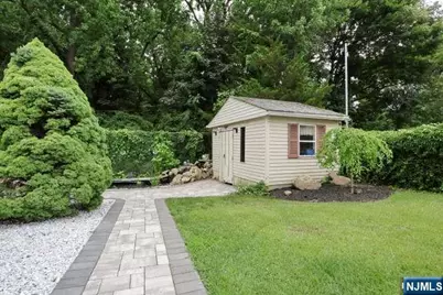 212 Washington Avenue, Elmwood Park, NJ 07407 - Photo 21