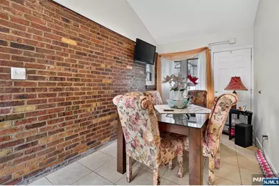 105 Baldwin Place, Bloomfield, NJ 07003 - Photo 15