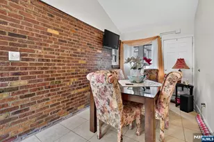 105 Baldwin Pl, Bloomfield, NJ 07003 - Photo 15