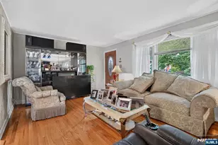 105 Baldwin Pl, Bloomfield, NJ 07003 - Photo 7