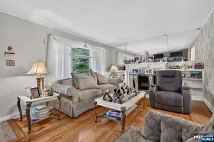 105 Baldwin Pl, Bloomfield, NJ 07003 - Photo 5