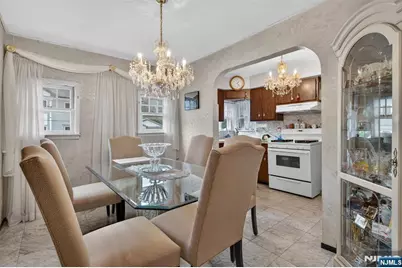 105 Baldwin Place, Bloomfield, NJ 07003 - Photo 17