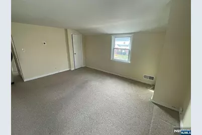 17-35 11th Street 2 #2, Fair Lawn, NJ 07410 - Photo 3