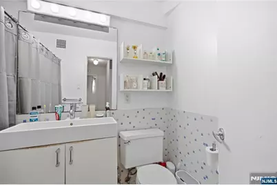 2100 Linwood Avenue 20N #20N, Fort Lee, NJ 07024 - Photo 7