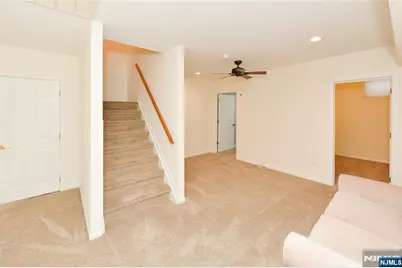 45 Royal Avenue 49 #49, Hawthorne, NJ 07506 - Photo 13