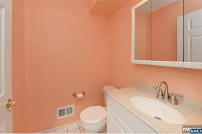 45 Royal Avenue 49 #49, Hawthorne, NJ 07506 - Photo 11