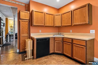70 Elm Street, Montclair, NJ 07042 - Photo 9
