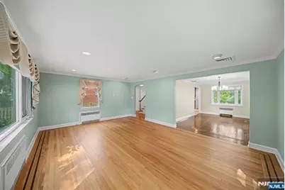 34 Esmond Place, Tenafly, NJ 07670 - Photo 21