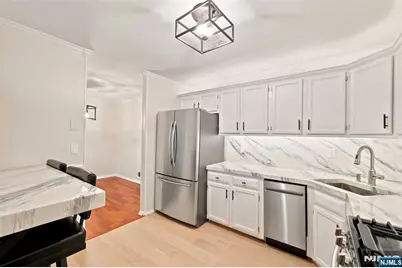 50 Pine Street C60I2 #C60I2, Montclair, NJ 07042 - Photo 9