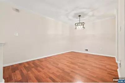 50 Pine Street C60I2 #C60I2, Montclair, NJ 07042 - Photo 5