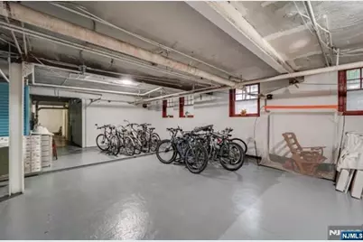 107 Kensington Avenue 302 #302, Jersey City, NJ 07304 - Photo 23