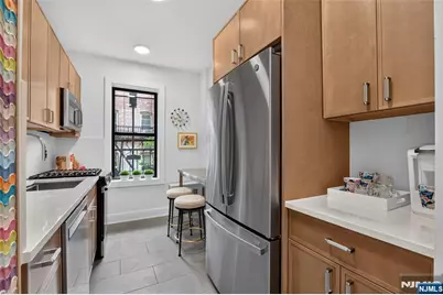 107 Kensington Avenue 302 #302, Jersey City, NJ 07304 - Photo 3