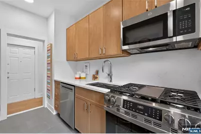 107 Kensington Avenue 302 #302, Jersey City, NJ 07304 - Photo 5
