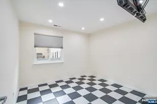825 Riverside B202, Lyndhurst Township, NJ 07071 - Photo 15