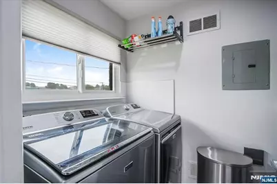 825 Riverside B202 #B202, Lyndhurst Township, NJ 07071 - Photo 11