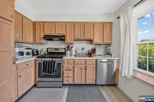 121 Country Club Dr 10, Union Township, NJ 07083 - Photo 13