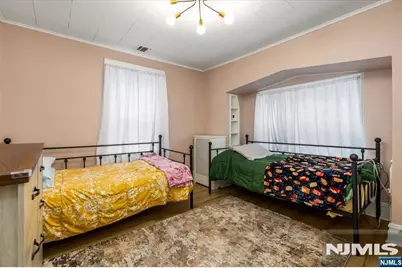 47 Vreeland Avenue, Rutherford, NJ 07070 - Photo 15