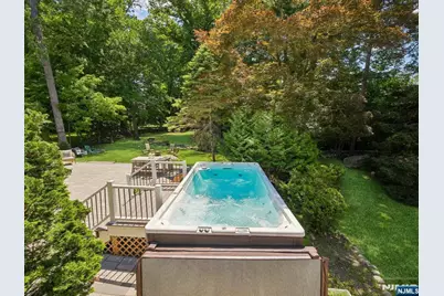 233 Park Avenue, Allendale, NJ 07401 - Photo 37