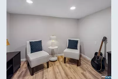 233 Park Avenue, Allendale, NJ 07401 - Photo 29
