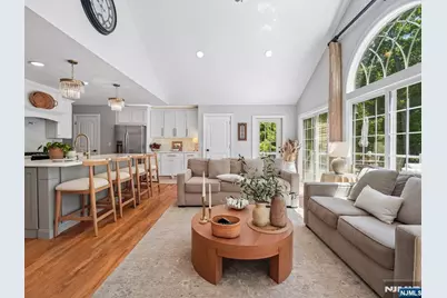 233 Park Avenue, Allendale, NJ 07401 - Photo 15