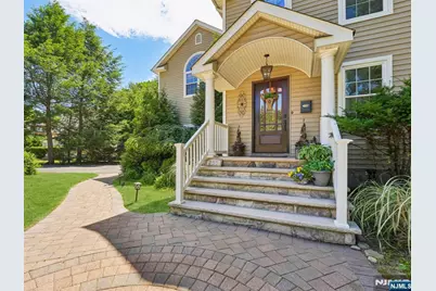233 Park Avenue, Allendale, NJ 07401 - Photo 3