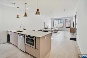 114 69th 1, Guttenberg, NJ 07093 - Photo 5