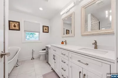 40 Frederick Street B #B, Little Ferry, NJ 07643 - Photo 11