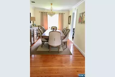 53 Somerville Street, Rochelle Park Township, NJ 07662 - Photo 9