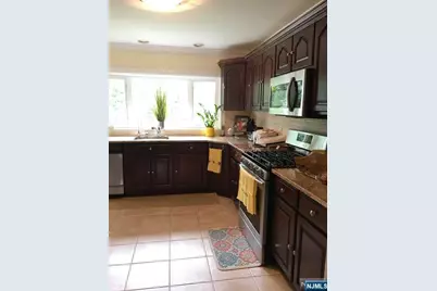 53 Somerville Street, Rochelle Park Township, NJ 07662 - Photo 11