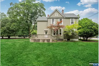 7 Hardenburgh Avenue, Demarest, NJ 07627 - Photo 3
