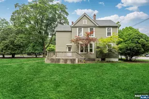 7 Hardenburgh Ave, Demarest, NJ 07627 - Photo 3