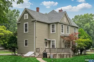 7 Hardenburgh Ave, Demarest, NJ 07627 - Photo 9