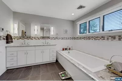 1330 Pennington Road, Teaneck Township, NJ 07666 - Photo 27