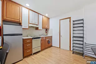 598 Van Houten Ave, Clifton, NJ 07013 - Photo 21