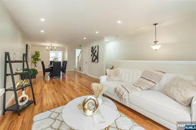 24 Van Pelt, Little Falls Township, NJ 07424 - Photo 5