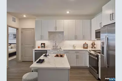 100 Eisenhower Parkway B1 #B1, Livingston, NJ 07039 - Photo 13