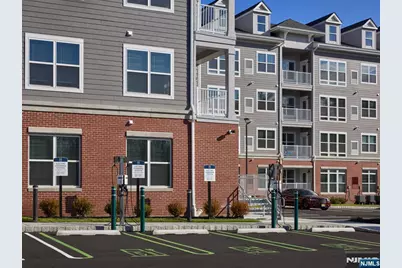 100 Eisenhower Parkway C1 #C1, Livingston, NJ 07039 - Photo 35